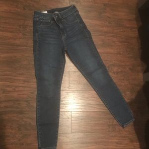 Gap high rise universal jegging